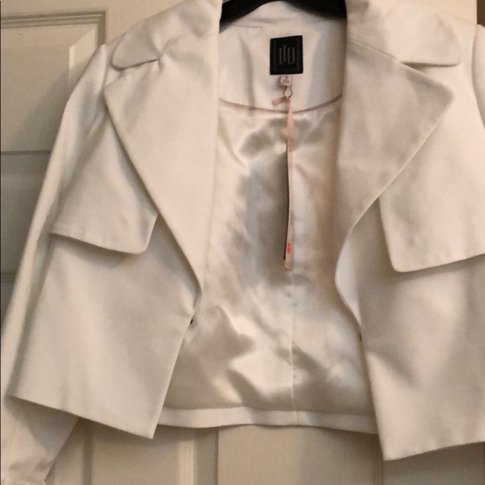 The Limited White cropped blazer